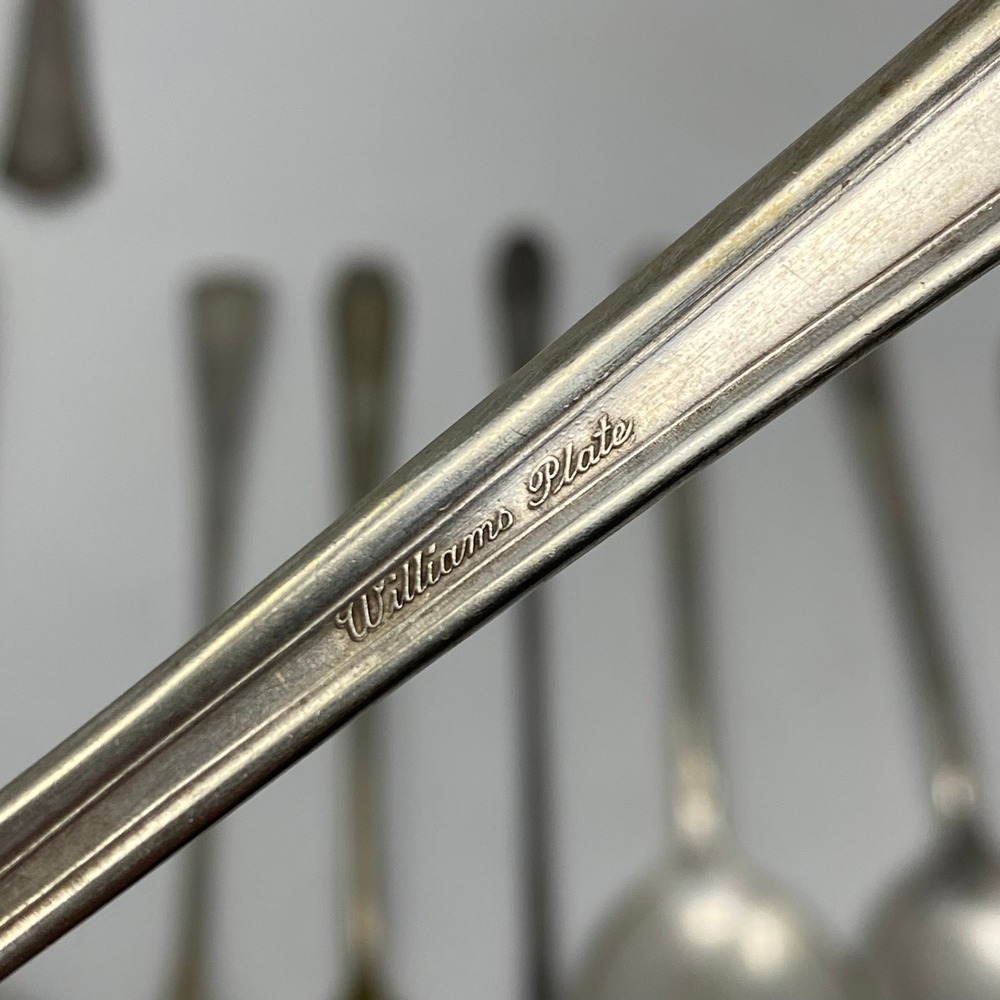 Vintage 15pc Mixed Brand Silverplate Flatware Lot - Picture 13 of 16